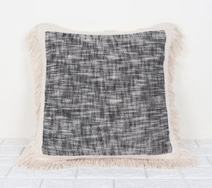 Housse de coussin carrée moderne noire brodée abstraite en coton Chembrey tissé à la main avec franges, décoration d'intérieur - Product Image 5