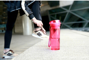 Large-Capacity Transparent Plastic Water <b>Bottle</b> BPA-Free Flip-Top Water <b>Bottle</b> - Product Image 6