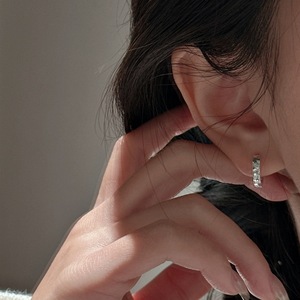 Boucles d'oreilles créoles fines en argent pur S925, style basique simple, finition glace pilée, mode, luxe léger, boucle d'oreille pour le quotidien - Product Image 3