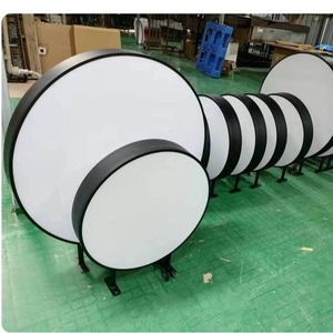 Cartelli di bordo della lama pubblicitaria segno di Lightbox rotondo a Led in acrilico a doppio lato che forma il segno della scatola luminosa