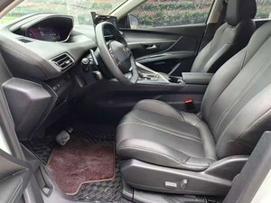 <span class=keywords><strong>Peugeot</strong></span> <span class=keywords><strong>5008</strong></span> SUV <span class=keywords><strong>7</strong></span> <span class=keywords><strong>places</strong></span> d'occasion 2017-2019, conduite à gauche, moteur turbo automatique, sièges en cuir, pneus R18, caméra de recul, toit ouvrant - Product Image 5