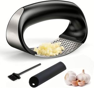 Ensemble de presse manuel ergonomique en acier inoxydable avec 3 pièces en stock, comprenant un presse-ail et une brosse de nettoyage - Product Image 1