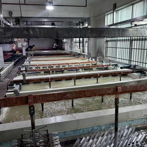 Ligne de production d'anodisation décorative automatique <span class=keywords><strong>Fullauto</strong></span> avec système de nettoyage ultrasonique pour aluminium et acier inoxydable, 5000 pièces/jour - Product Image 4