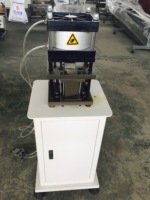 Machine à poinçonner pneumatique pour la fabrication de fenêtres en aluminium avec 4 stations de travail à matrices