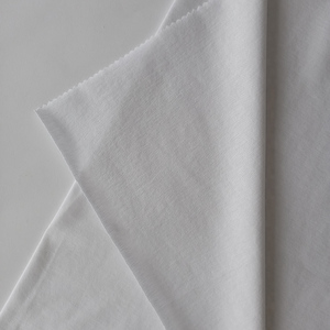 Rotolo di Tessuto Personalizzato Disponibile in Stock in <span class=keywords><strong>Jersey</strong></span> di <span class=keywords><strong>Cotone</strong></span> Pima Puro al 100% Mercerizzato Riciclato e Sostenibile per Camicie - Product Image 6