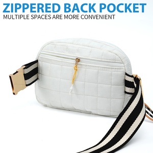 Sac banane matelassé personnalisé en polyester avec fermeture éclair pour la course, sac <span class=keywords><strong>de</strong></span> taille zippé matelassé avec sangle réglable pour la gym, couleur unie - Product Image 3