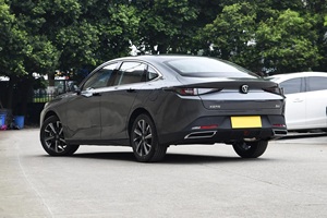 Changan Eado <span class=keywords><strong>DT</strong></span> <span class=keywords><strong>2022</strong></span>, Motor Turbo de 1.6L, Edición LUX Automática, Control de Crucero Adaptativo, Tracción Delantera, 4 Puertas, Bajo Kilometraje, Autos Usados de 4 Puertas - Product Image 5