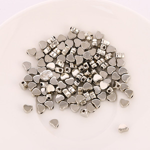 Cuentas de Corazón CCB, Cuentas Espaciadoras Metálicas para Hacer Joyería con Orificio Horizontal para Collar y Pulsera, Color Oro y Plata - Product Image 3