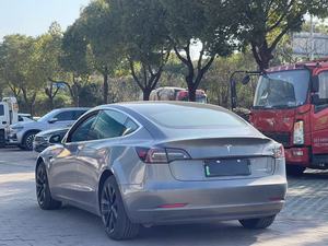 <span class=keywords><strong>Voiture</strong></span> d'<span class=keywords><strong>occasion</strong></span> : Tesla Model 3 2020 Standard Range Plus à propulsion arrière, 61 754 miles, autonomie de 445 km, conduite à gauche - Product Image 3