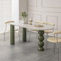 Nouvelle Table à Manger Ovale de Luxe Moderne Effet Crème en Quartz, Modèle 2026, avec Îlot Central, Idéale pour Hôtels et Usage Domestique