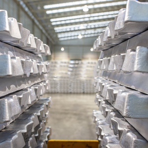 Al Ingot A7 ADC12 A8 Lingote de aluminio 99,7 Precio barato Lingotes de aleaciones de aluminio de alta pureza CON 99.99% / 99.9% - Product Image 4