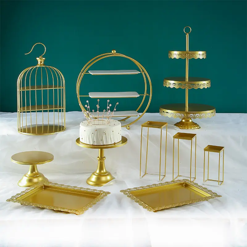 Geant Square Cake Panelas e decoração para luxo Gold Cake Stand Display Set