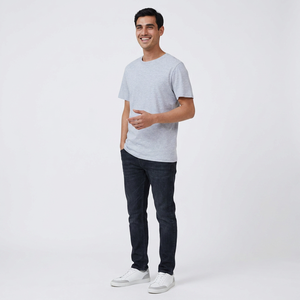 Camiseta de Hombre de Algodón 100% Personalizada de Alta Calidad, con Estampado en Relieve y Colores Sólidos, Estilo Casual con Diseño en Blanco y en Stock - Product Image 1