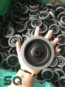 SQ 3 pouces Supply Roulettes De Chariots 100mm 4 pouces gris Tpr Pvc anneau tige pivotant chariot de nourriture roulettes - Product Image 6