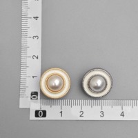 Boutons en métal de couture personnalisés à la mode en gros bouton à tige ronde en alliage d'huile goutte à goutte blanc pour vêtement