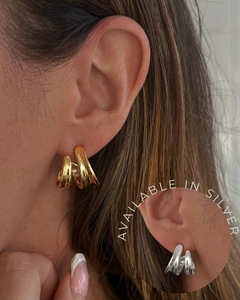 Pendientes de pétalos <span class=keywords><strong>rizados</strong></span> de doble capa de estilo Instagram europeo y americano, pendientes de acero inoxidable simples y personalizados - Product Image 4