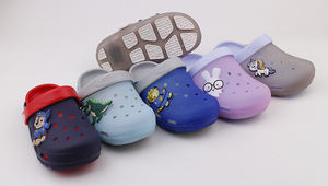 Zoccoli per bambini <span class=keywords><strong>scarpe</strong></span> da giardino a LED ragazzi ragazze sandali illuminati bambini leggeri antiscivolo Kinder Sandalen sandali per bambini zoccoli per bambini - Product Image 6