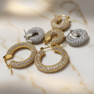 Orecchini a Cerchio di Lusso E2002 Placcati in Oro Bianco con Cristalli e Strass, Gioielli da Festa per Donne - Product Image 2