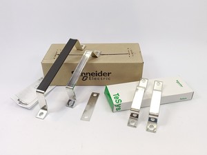 PLC Electric LA9FH976 TeSys F Ensemble De <strong>Connexions</strong> 3P Inversant - Product Image 1