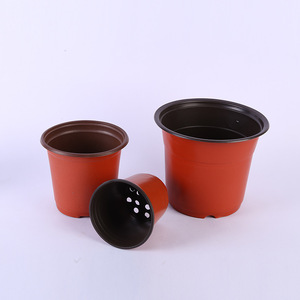 Pot de fleurs en plastique bicolore, petit modèle, rouge et noir, avec trous de drainage pour la plantation en jardin - Product Image 4