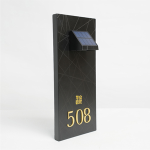 Placa de Número de Casa Iluminada Moderna Personalizable, Letrero de Puerta Exterior Montado en la Pared con Energía <span class=keywords><strong>Solar</strong></span> para Villa/Apartamento y Hotel - Product Image 4