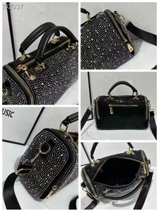 2025 nouveau luxe diamant sac à main femmes en cuir PU Boston sac grande capacité bandoulière sac à bandoulière tendance mode oreiller Style - Product Image 3
