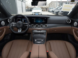 Venta caliente coches usados 4 puertas 5 plazas Hatchback gasolina vehículo 2021 segunda mano importado be-nz E300 para la venta 66l 250kmh - Product Image 4