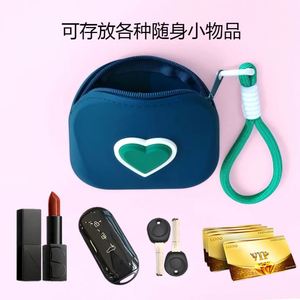 Wholesale New Heart-Shaped Mini Bag Bluetooth Earphone Organizer Pouch Handheld Soft Silicone Card Keychain Coin Purse Zipper - Product Image 3