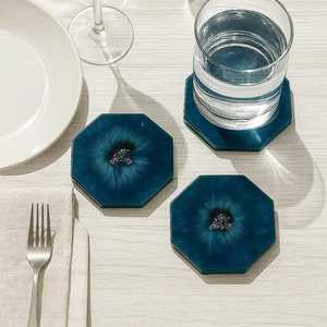 Ensemble de sous-verres en résine faits à la main sous-verres élégants et durables parfaits pour la décoration de table ou les idées de cadeaux - Product Image 5