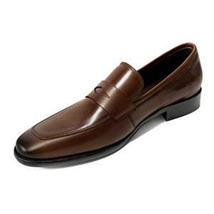 Luxurious genuine leather men's <b>shoes</b> with anti-slip properties, suitable for casual, wedding, business and formal occasions. - Product Image 5