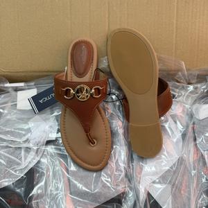 Nouveauté Sandales d'été à bout ouvert en caoutchouc épais et durable pour femmes, tongs de plage grande taille - Product Image 4