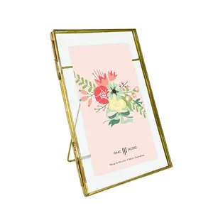 Manufacturers wholesale metal copper photo frame ornaments home dried flower decorative glass photo frame customized