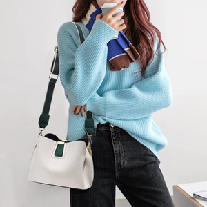 Sac à bandoulière élégant et décontracté pour femme, sac seau de luxe à large <span class=keywords><strong>sangle</strong></span>, sac à bandoulière en cuir PU texturé de haute qualité, vente en gros - Product Image 2