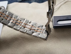 Bán chạy nhất Đồng hồ cơ khí thiết kế chất lượng cao khung Vàng đơn giản thanh lịch - Product Image 5