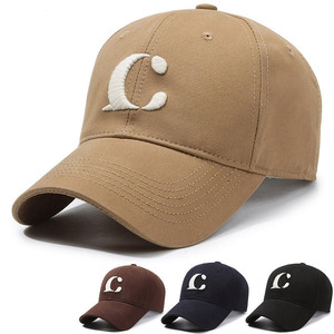 Gorra de Béisbol de Moda para Mujer, Estilo Duckbill, Tela de Felpa Suave, Versátil, Casual, Protección Solar, con Letra 'C' Grande que Estiliza el Rostro - Product Image 2