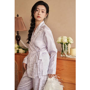 <span class=keywords><strong>Pigiama</strong></span> di Alta Qualità in Seta Ghiaccio di Lusso <span class=keywords><strong>Leggero</strong></span> per Donna, Set Primaverile e Autunnale con Maniche Lunghe Jacquard, Abbigliamento da Notte - Product Image 2