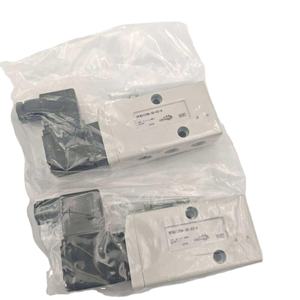 Vanne solénoïde à 5 voies, plaque d'origine SMC VFN3120N-5D-02-D - Product Image 1