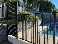 Valla de piscina de aluminio con rastrillo estándar de seguridad de piscina de Australia con durmientes