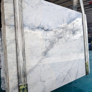 Dalle <span class=keywords><strong>de</strong></span> <span class=keywords><strong>marbre</strong></span> à veinage linéaire blanc et <span class=keywords><strong>noir</strong></span>, sélectionnée avec soin, disponible en blocs entiers, prix <span class=keywords><strong>de</strong></span> gros, pour marches d'escalier et rebords <span class=keywords><strong>de</strong></span> fenêtre - Product Image 2