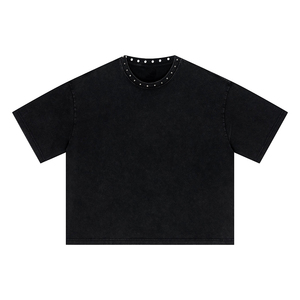 T-shirt Oversize Vintage Lavata con Collo a O e Borchie per Uomo, Maglietta Nera per Vendita all'Ingrosso - Product Image 2