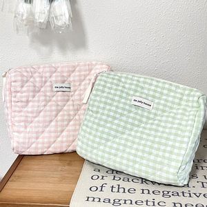 Hot Sale Pink Green Checkered Makeup Bag Large Capacity Plaid Cosmetics Travel <b>Storage</b> Bags With Zipper - Product Image 5