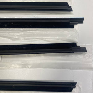 75711-68011 อะไหล่รถยนต์ ยางขอบประตูหน้าขวา ซีลขอบกระจก สำหรับรถยนต์โตโยต้า วิช ปี 200301-200903 - Product Image 2