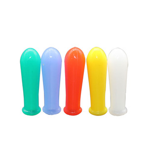 Puntas de Pipeta Desechables Rui, Material de Goma, Opciones de Color Rojo, Azul, Verde, Amarillo y Blanco para Uso en Laboratorio - Product Image 1