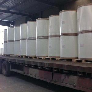 Tapis plat non tissé en <span class=keywords><strong>fibre</strong></span> <span class=keywords><strong>de</strong></span> <span class=keywords><strong>verre</strong></span>/tissu pour les bardeaux <span class=keywords><strong>de</strong></span> toiture comme substrat pour le revêtement d'asphalte - Product Image 4