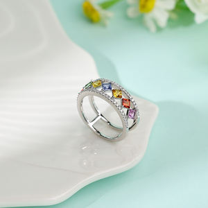 Anillo de Compromiso Promocional de Oro Blanco Sólido de 18K con Zafiro Colorido Corte Princesa, Diseño Geométrico, Chapado en Rodio, Joyería Fina - Product Image 6