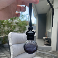 Bouteille vide en verre carrée pour diffuseur d'huiles essentielles de voiture avec bouchon à vis, à suspendre