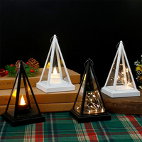 Nouvelles lampes à vent portables transfrontalières en plastique pour la décoration intérieure, avec bougies électroniques LED d'Halloween et petits pendentifs en forme de cheval