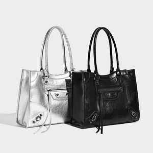 <span class=keywords><strong>Bolso</strong></span> Tote de Cuero PU con Tema de Motocicleta Oscura, Cierre Magnético, Gran Capacidad, Forro de Poliéster, para Compras y Viajes - Product Image 2
