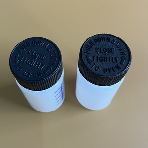 Bouteille en plastique vide de 60 ml en HDPE couleur naturelle de la marque TONBAY pour colle invisible anaérobie/UV avec bouchon à pinceau résistant aux enfants - Product Image 5