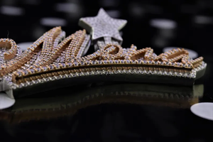 Nom personnalisé Moana Iced Out Pendentif étoile avec pierres de Moissanite pour femmes - Product Image 3